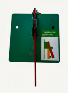 Notfall Schliessvorrichtung für Mobile Zäune auf weissem Hintergrund